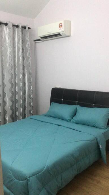 Terrace House Near Stulang Laut Ciq Midvalley Ksl For 7Pax Johor Bahru Zewnętrze zdjęcie