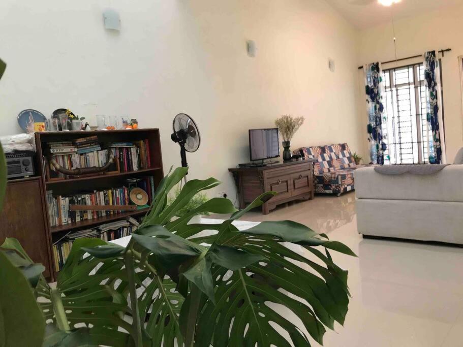 Terrace House Near Stulang Laut Ciq Midvalley Ksl For 7Pax Johor Bahru Zewnętrze zdjęcie