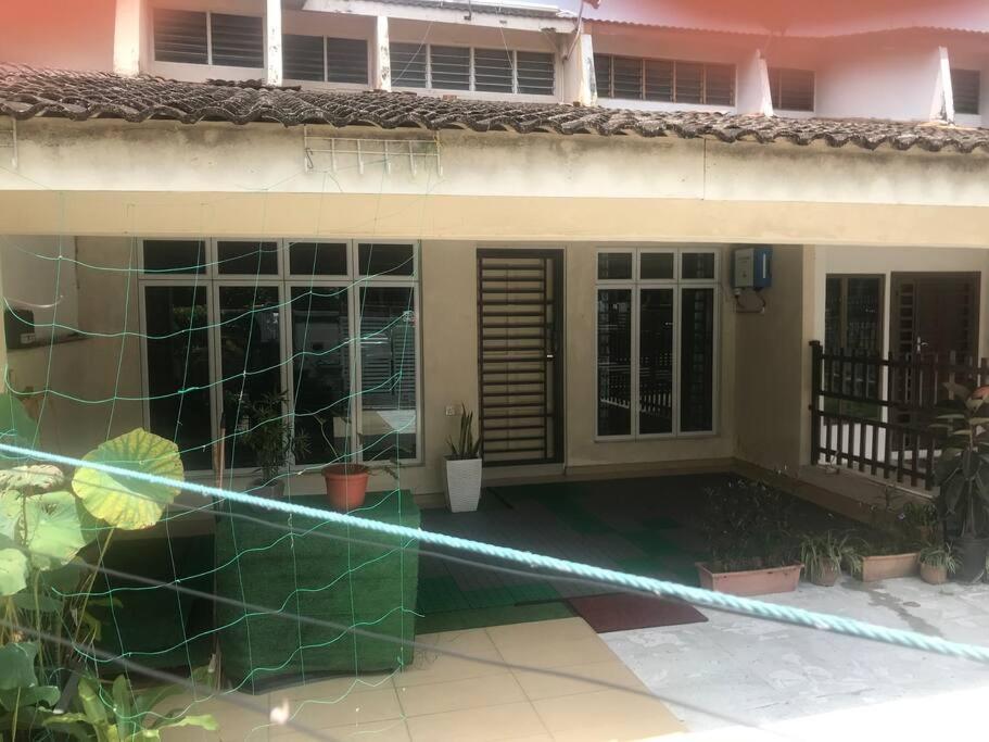 Terrace House Near Stulang Laut Ciq Midvalley Ksl For 7Pax Johor Bahru Zewnętrze zdjęcie